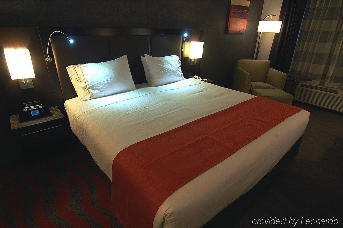 Chateau Inn & Suites Bonnyville Dış mekan fotoğraf
