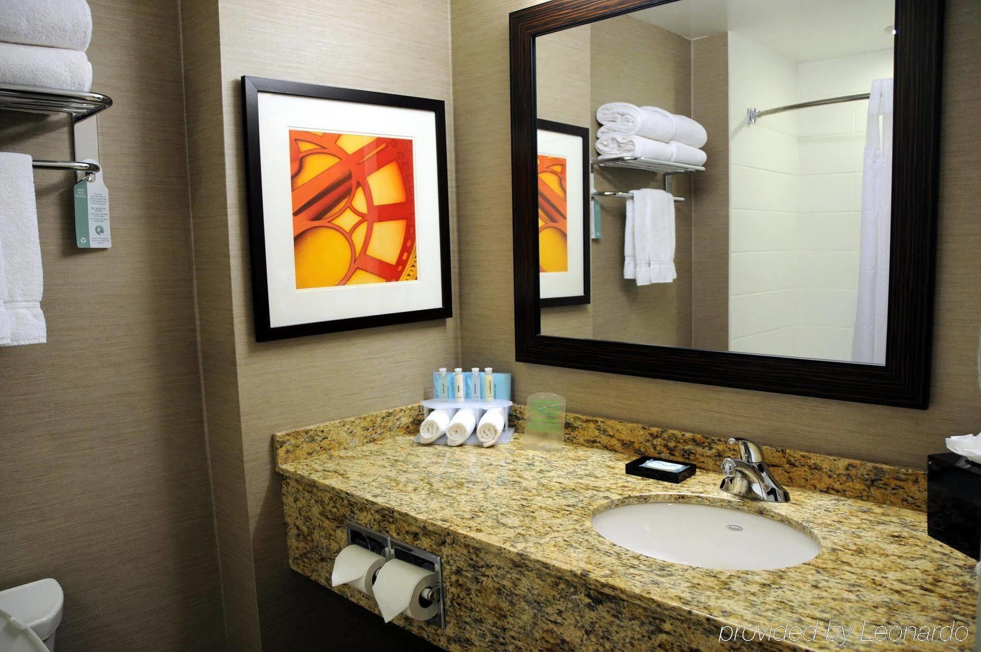 Chateau Inn & Suites Bonnyville Dış mekan fotoğraf